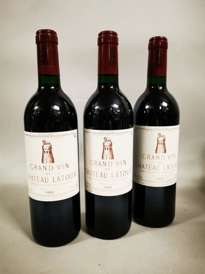 null 3 bouteilles CH. LATOUR, 1° cru Pauillac 1992                                                   ...